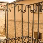 Patio Con Barbacoa: Disfruta Del Matarrana