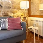 Patio Con Barbacoa: Disfruta Del Matarrana Lledó