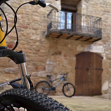 Patio Con Barbacoa Disfruta Del Matarrana Lledo