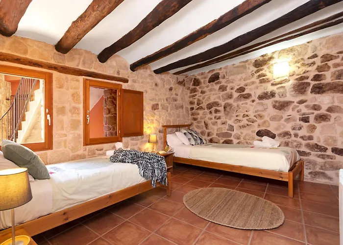 Patio Con Barbacoa Disfruta Del Matarrana *