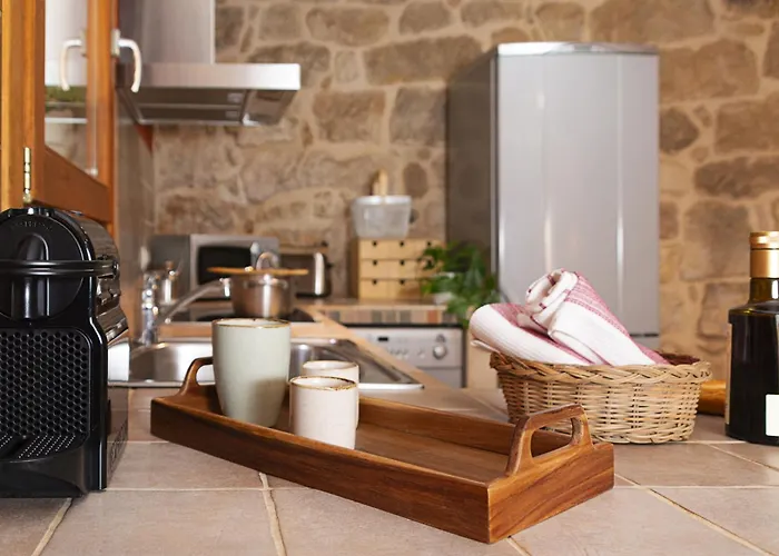 Patio Con Barbacoa Disfruta Del Matarrana Lledo